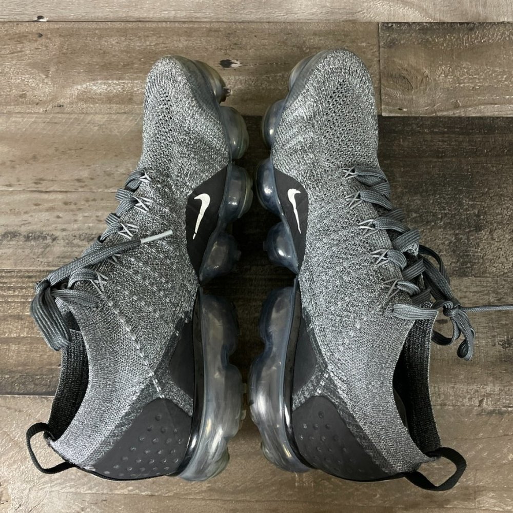 Nike Air Vapormax Flyknit 2 Running Shoes - Picture 6 of 11
